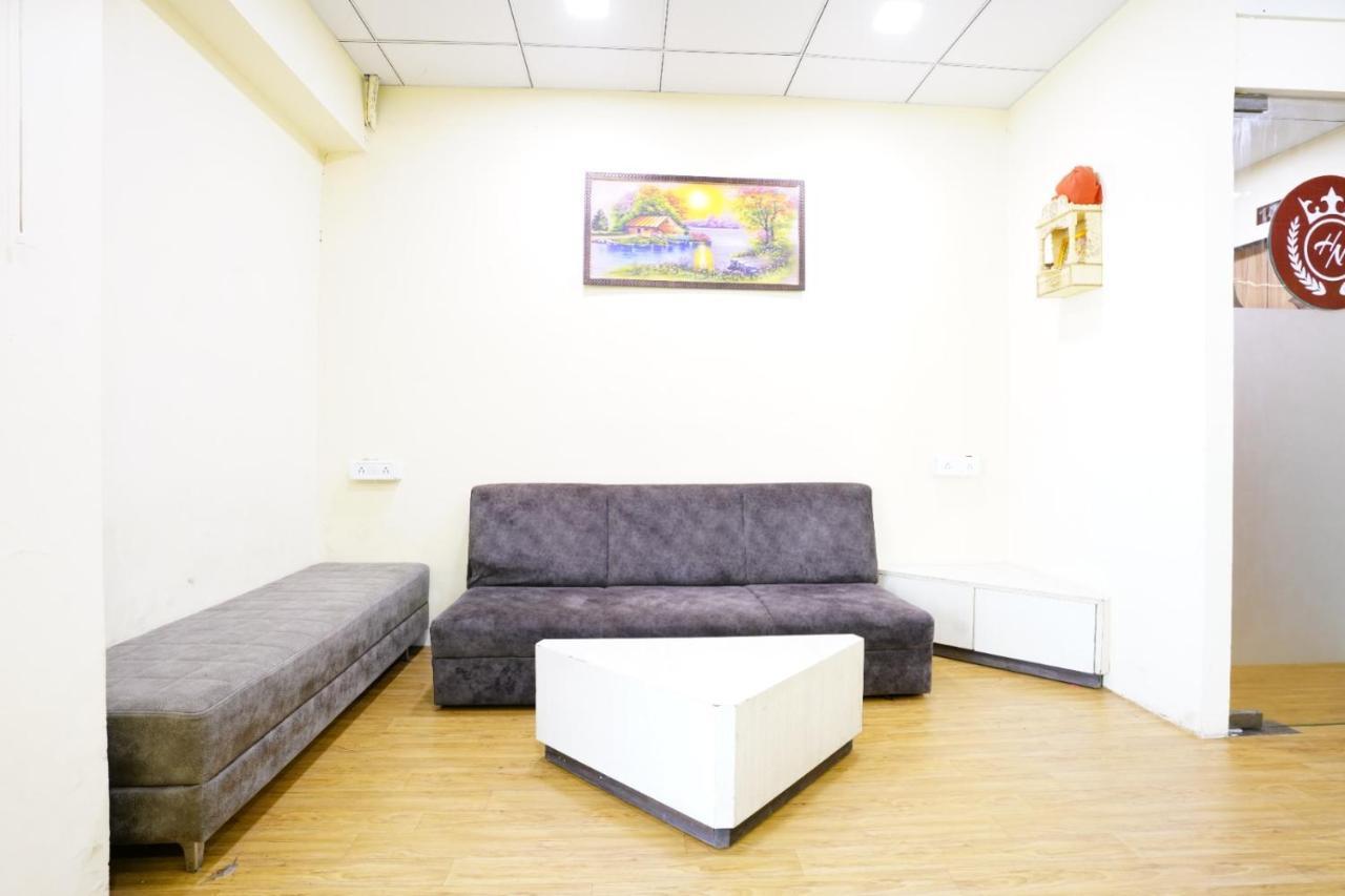 Hotel Nova Rooms Atlanta Shopping Σουράτ Εξωτερικό φωτογραφία