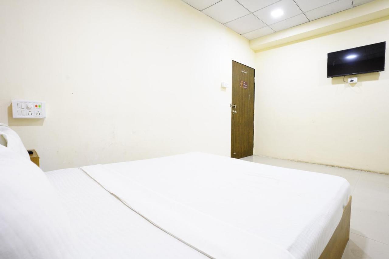 Hotel Nova Rooms Atlanta Shopping Σουράτ Εξωτερικό φωτογραφία