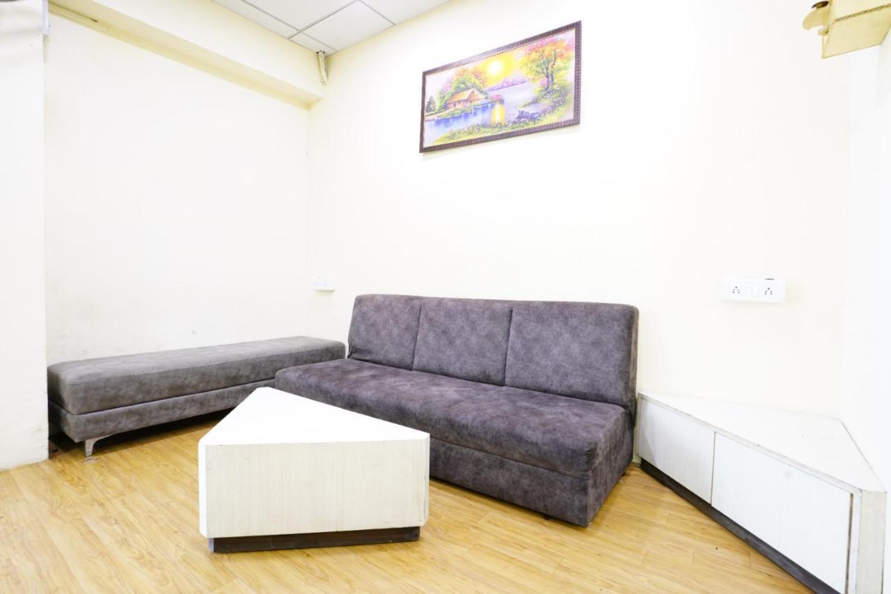 Hotel Nova Rooms Atlanta Shopping Σουράτ Εξωτερικό φωτογραφία