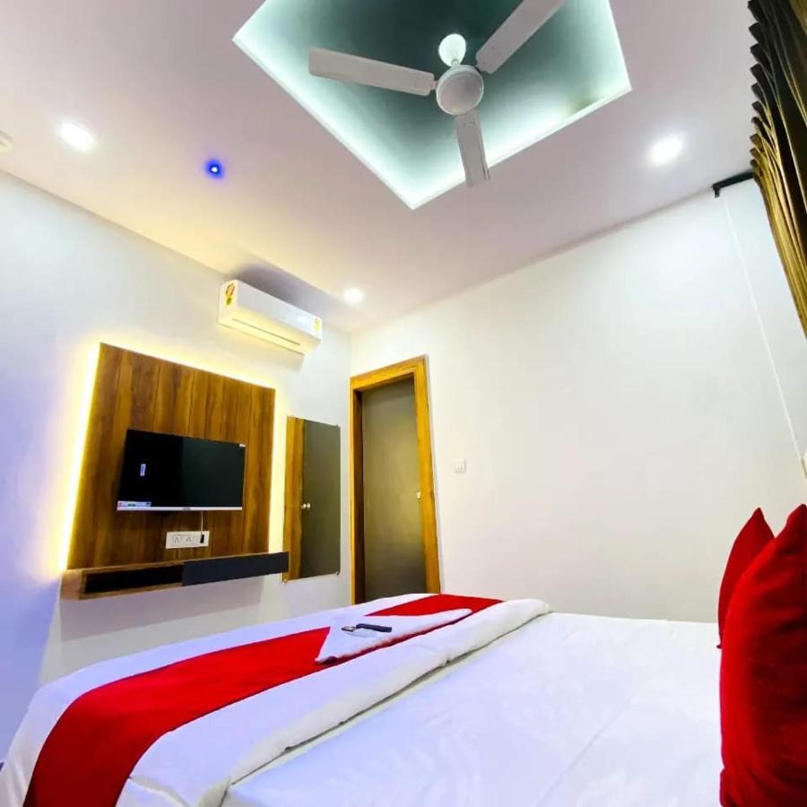 Hotel Nova Rooms Atlanta Shopping Σουράτ Εξωτερικό φωτογραφία